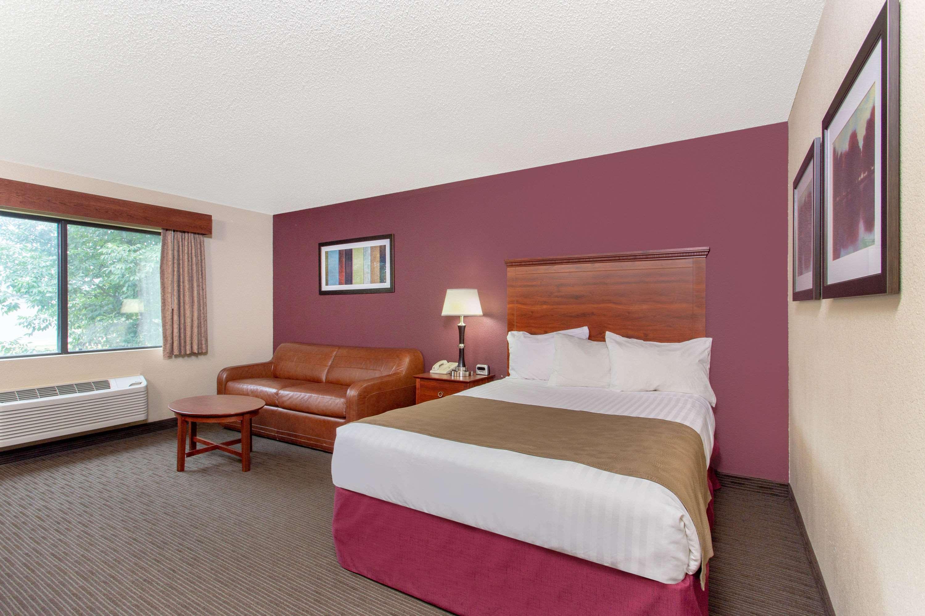 Americinn By Wyndham New London Экстерьер фото