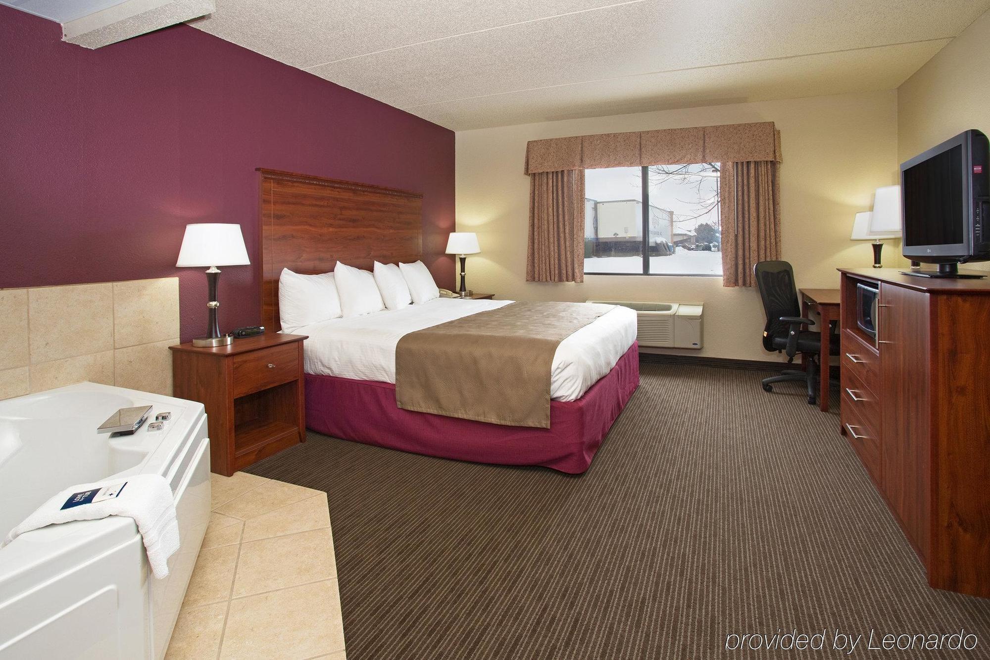 Americinn By Wyndham New London Экстерьер фото